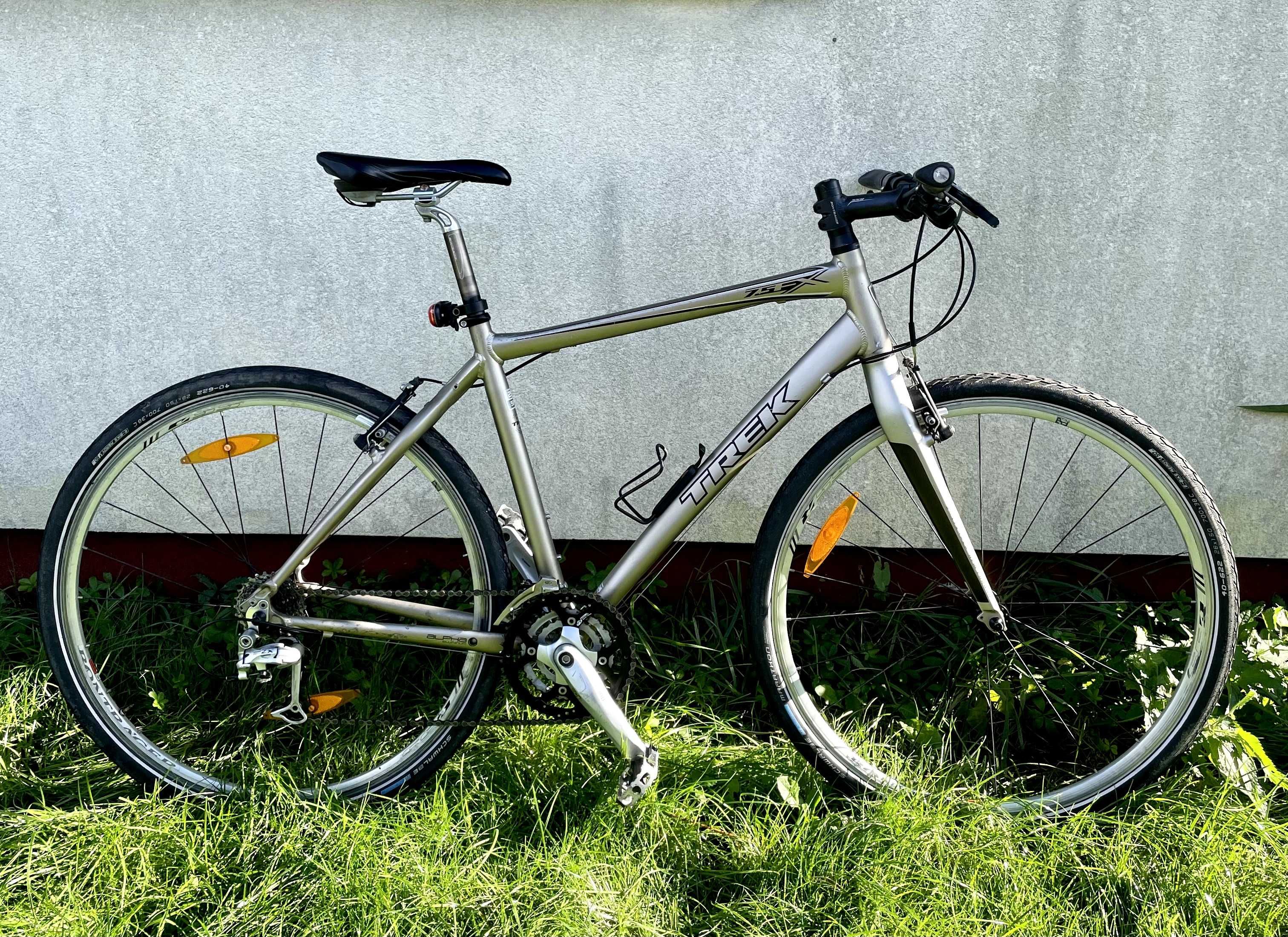 Trek 7.5 FX Carbon Rama 51cm koła 28' Bontrager Deore lekki szosa