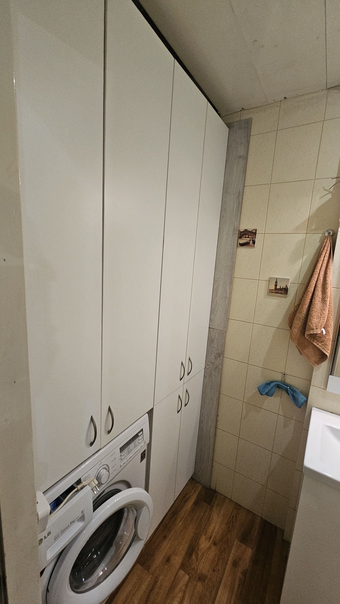 Продам будинок в центрі міста