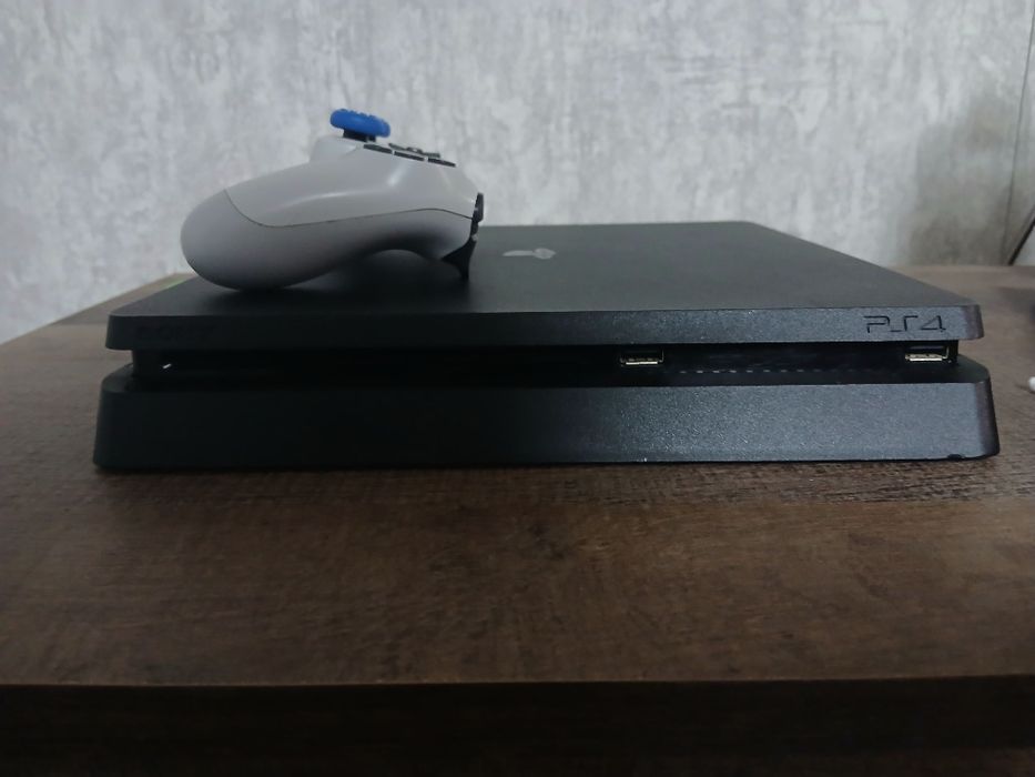 Пс4 слім на 1тб з білим джостиком