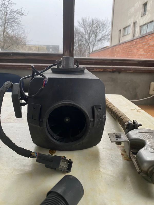 Автономний опалювач Eberspacher Airtronic D4 вебасто webasto