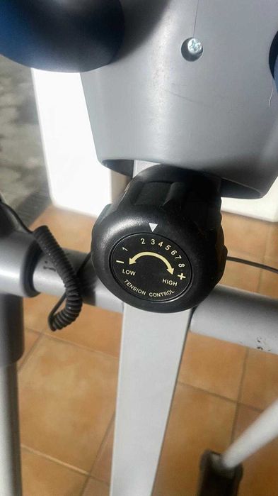 Máquina Elitica BH