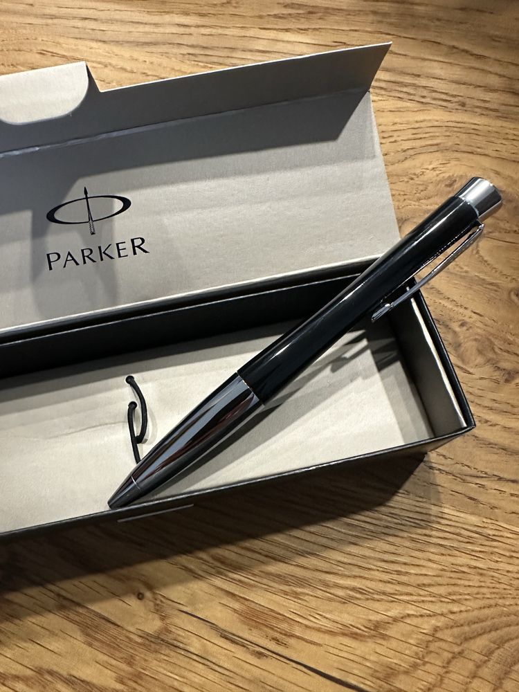 Nowy Długopis Parker Urban GT czarna laka (błyszczący) + Torba