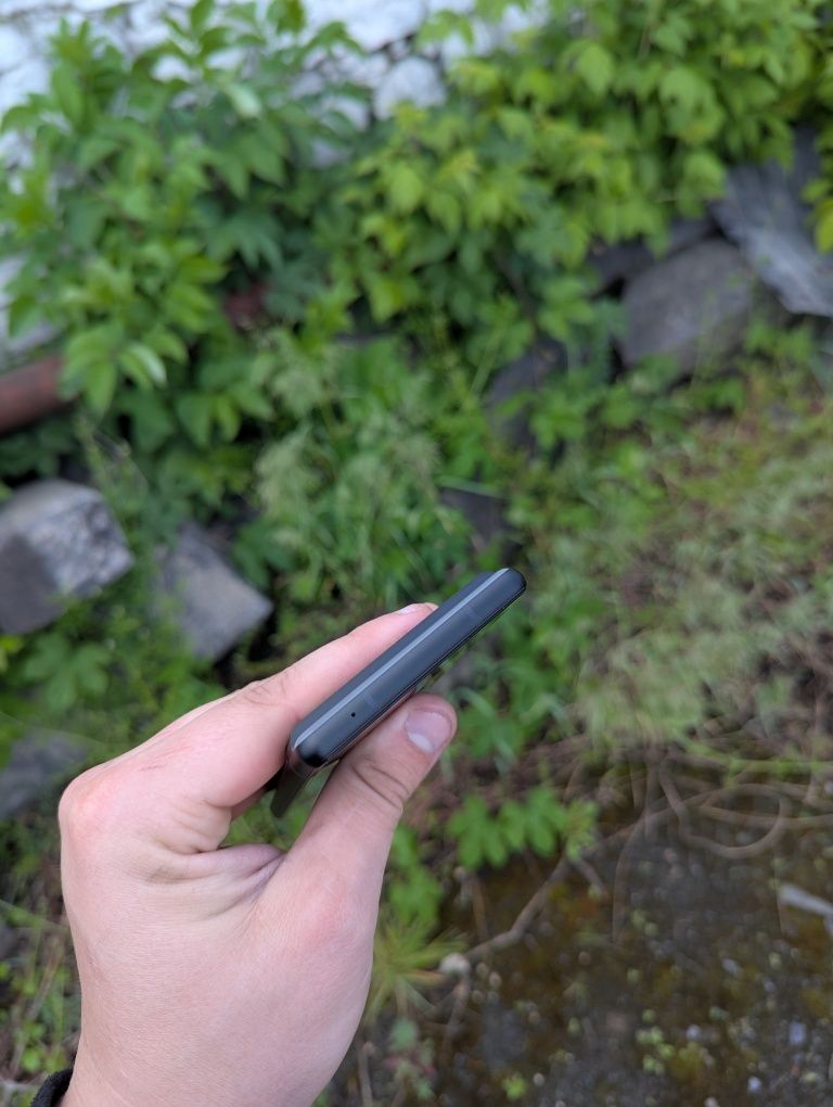 Pixel 6 8/128gb neverlok (гарний стан)