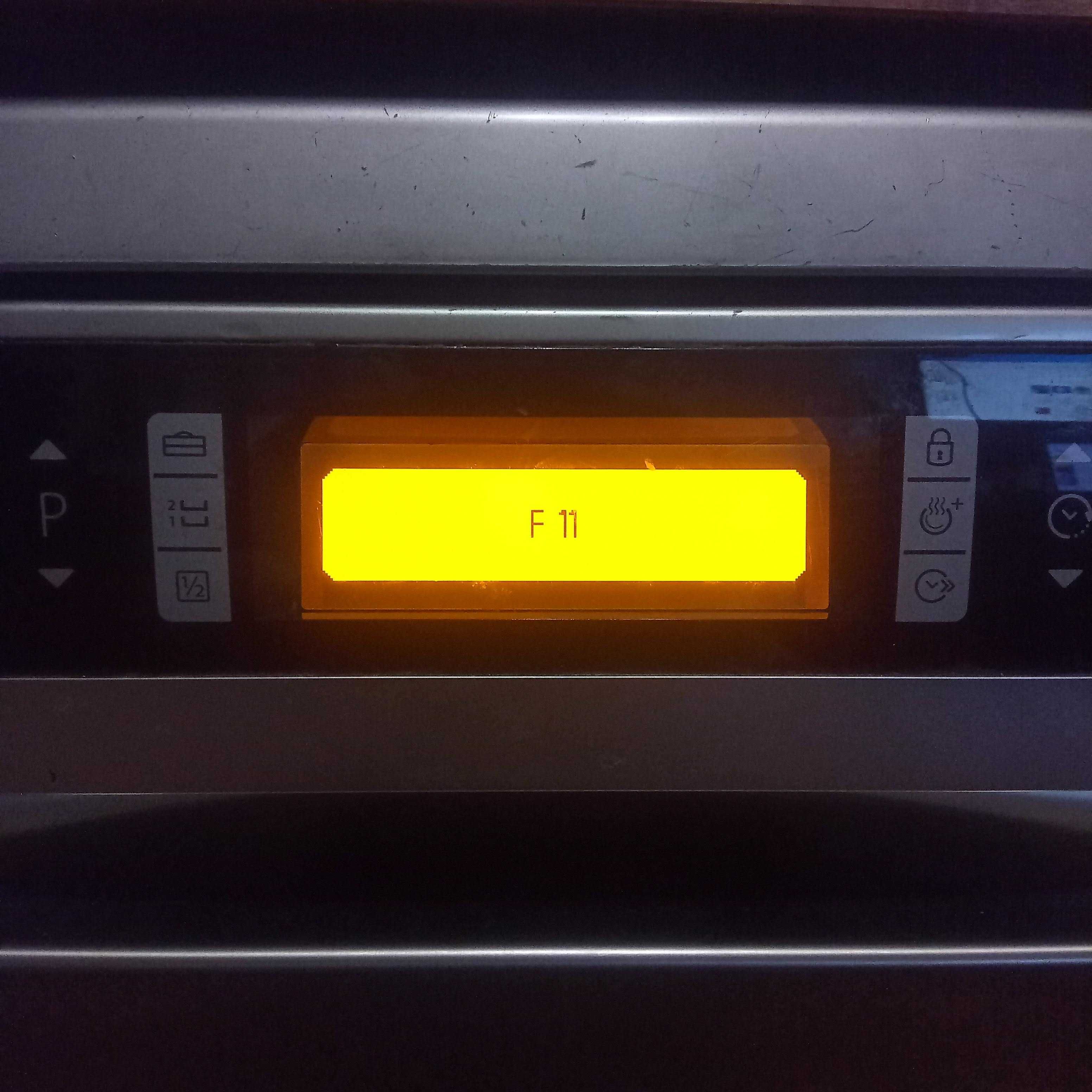 Посудомоечная машинка Ariston_LFD_11M121_CX_EU.  14комплектов