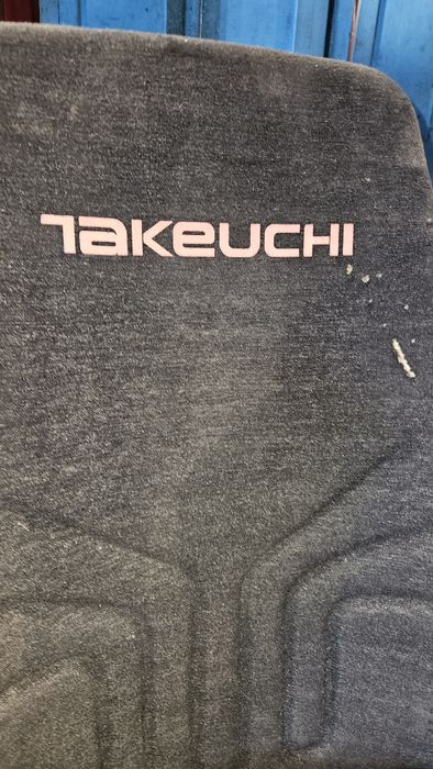 Гусеничный экскаватор Takeuchi