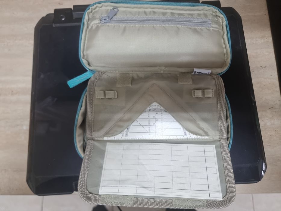 Estojo escolar com separação e organização de horários e tarefas escol