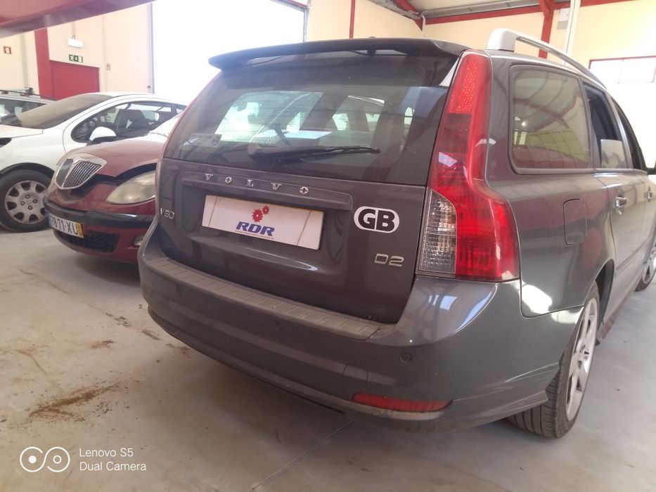 Volvo v50 D2 2012