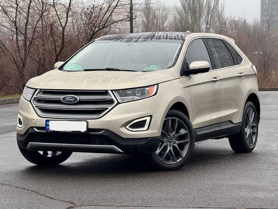 2018 Ford Edge “Titanium”