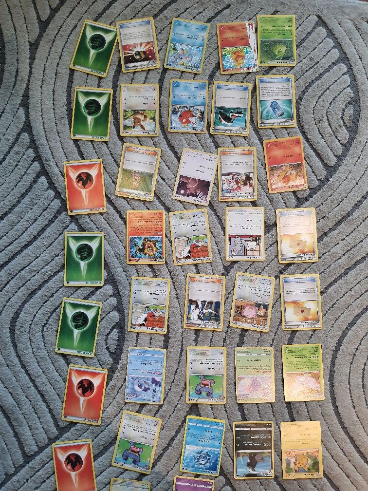 Cartas Pokémon diversas