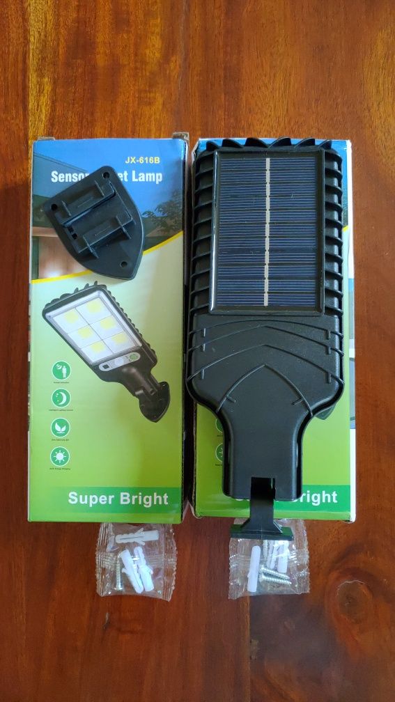 Luz Led com Sensor Movimento Carregamento Painel Solar