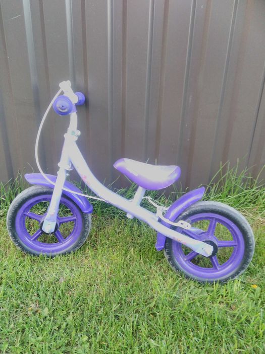 Rowerek biegowy dla dziewczynki