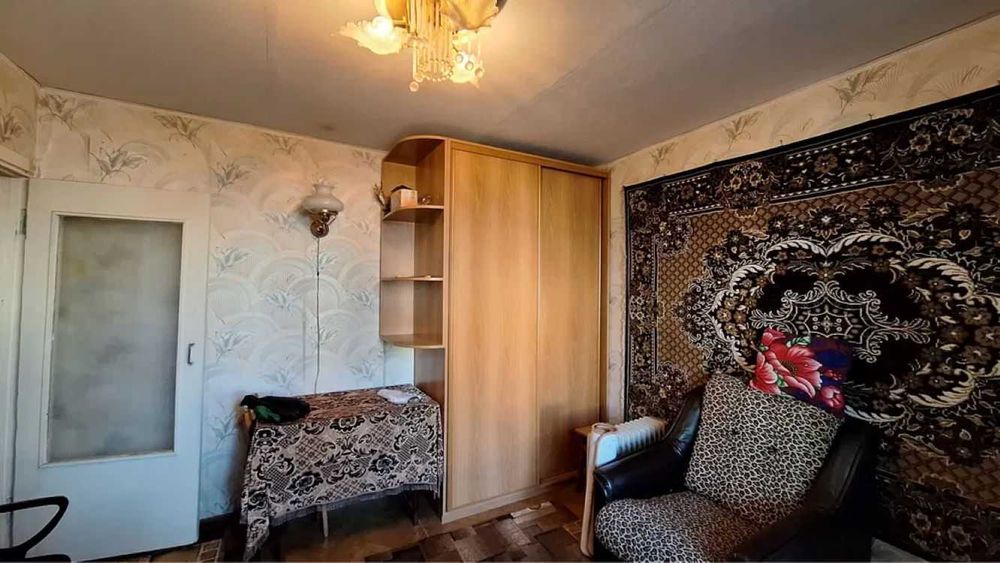 Продається 1-кімнатна квартира в смт Немішаєве!