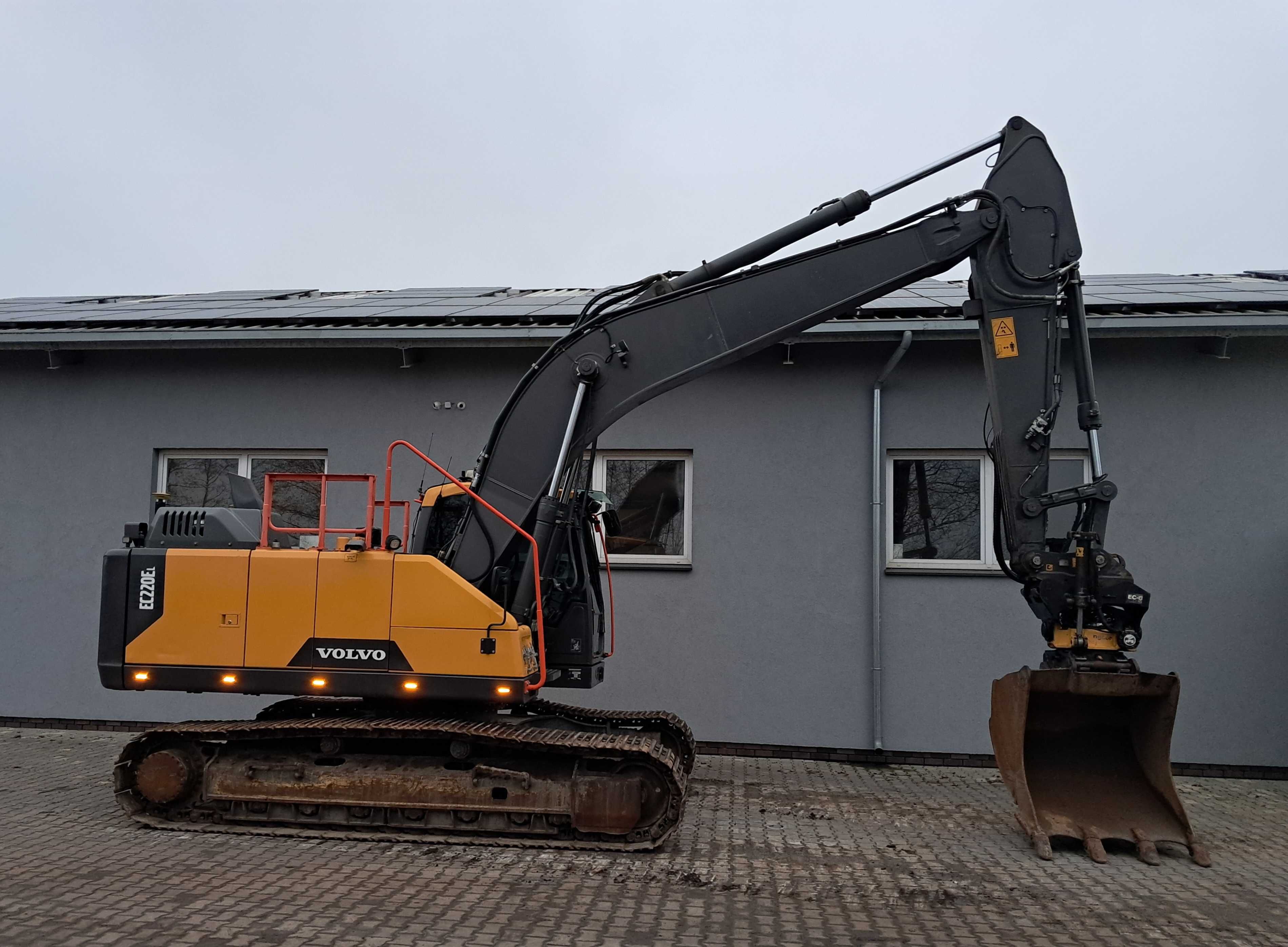 VOLVO EC220EL Rototilt ENGCON GPS 3D Leica Niwelacja Terenu