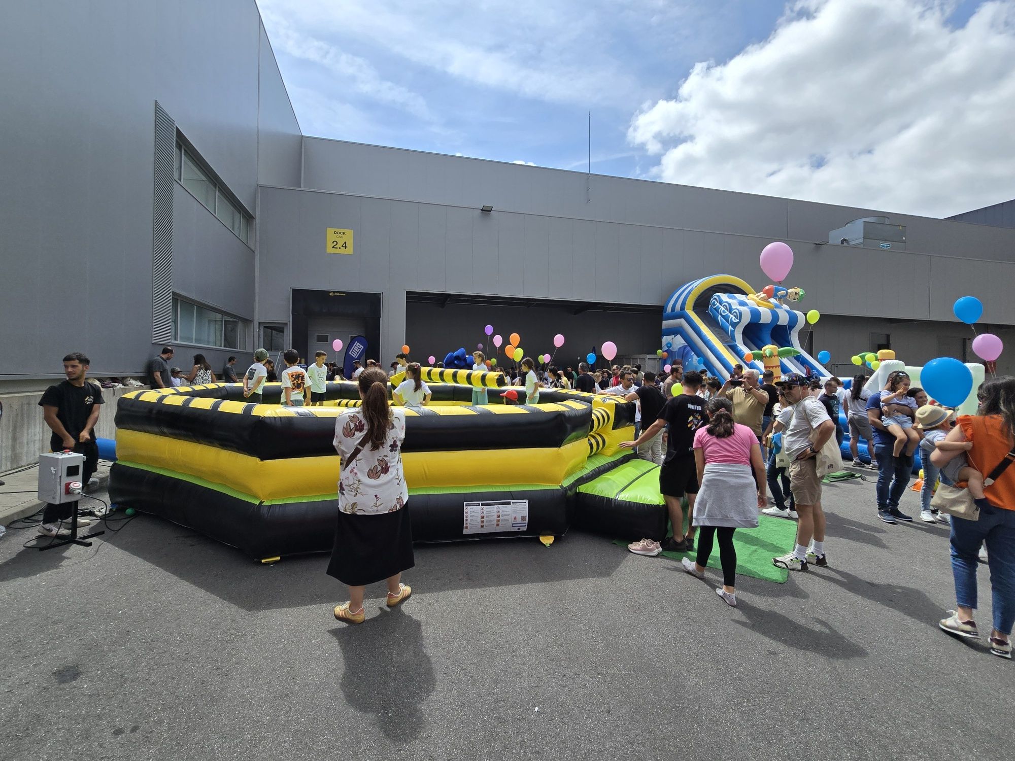 Insufláveis e equipamentos para eventos