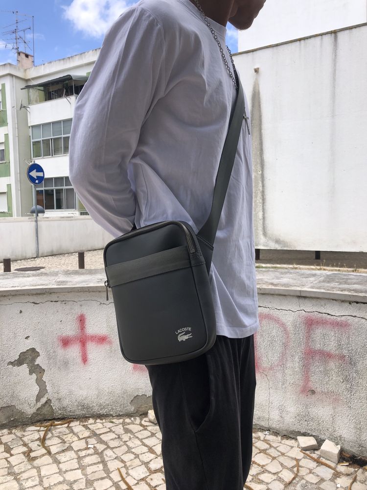 Bolsa da Lacoste