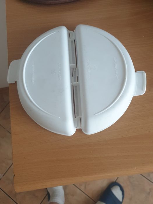 Naczynie  do robienia omletów w mikrofali
