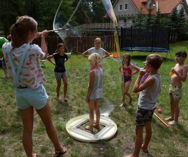 Animacje dla dzieci Malowanie buziek Skręcanie balonów Bańki mydlane