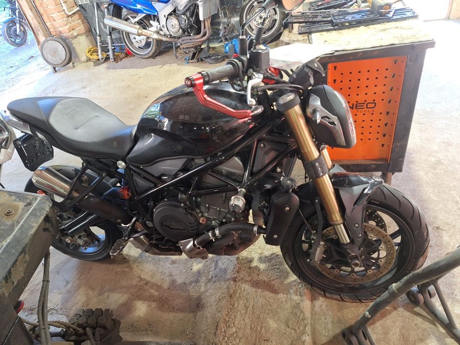 Benelli 752s 2020 silnik na części głowica skrzynia biegów dekiel