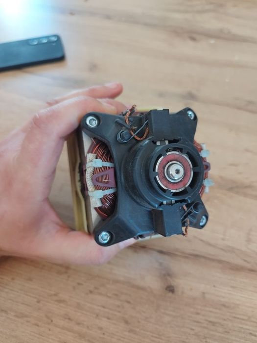 BOSCH silnik kosiarki ROTAK370 ARM37 ARM370 ARM36 czytaj opis