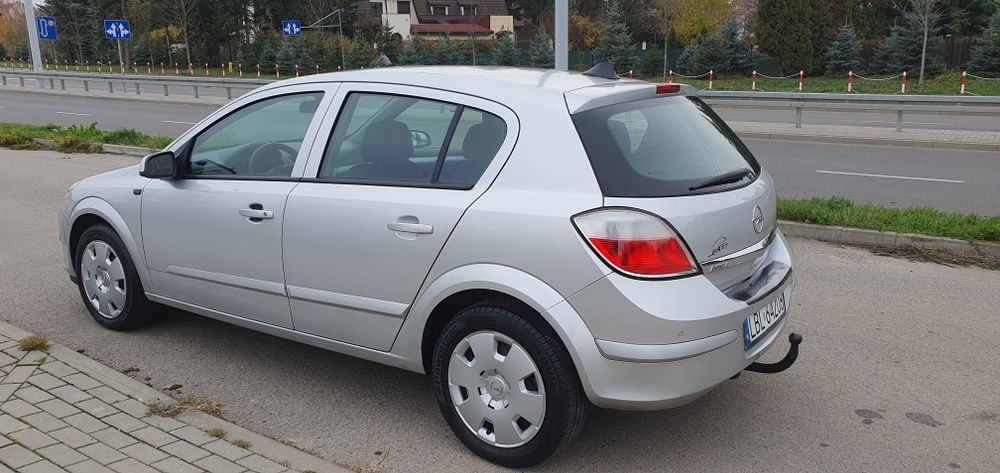 Opel Astra H 2005r. Diesel  1.7 CDTI. Doinwestowany Stan BDB.