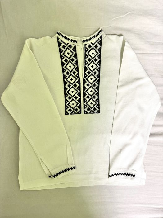 Вишиванка в відмінному стані.