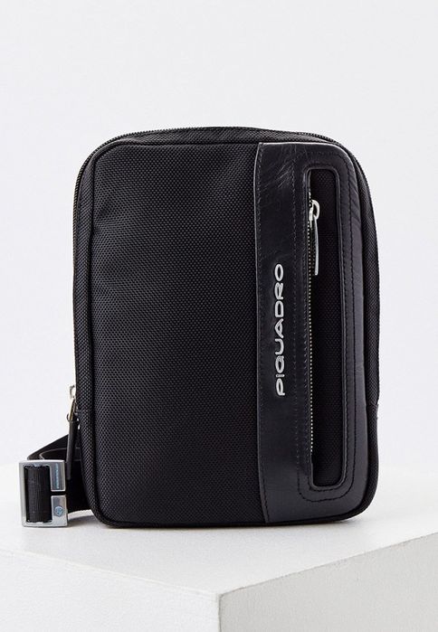 Чоловіча сумка на плече Piquadro месенджер