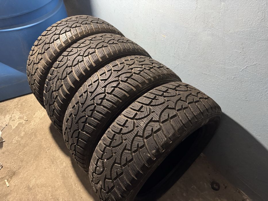 Продам Резину 205/ 60 /16