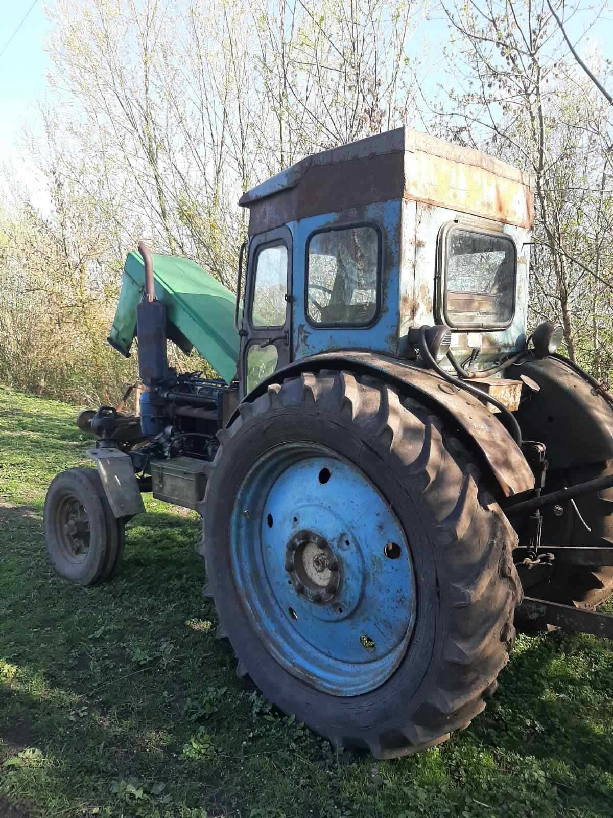 Трактор сільськогосподарський  ХТЗ  Т 40