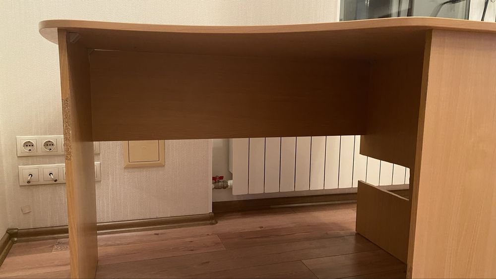 Стол письменный, парта, стол компьютерный