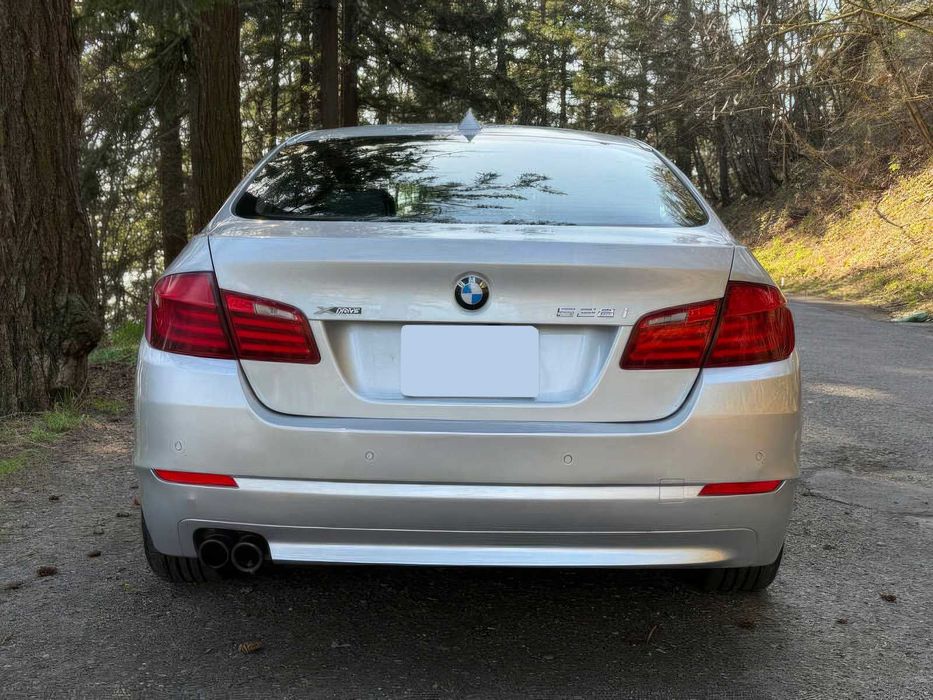 BMW 5 Series 528i xDrive      2013