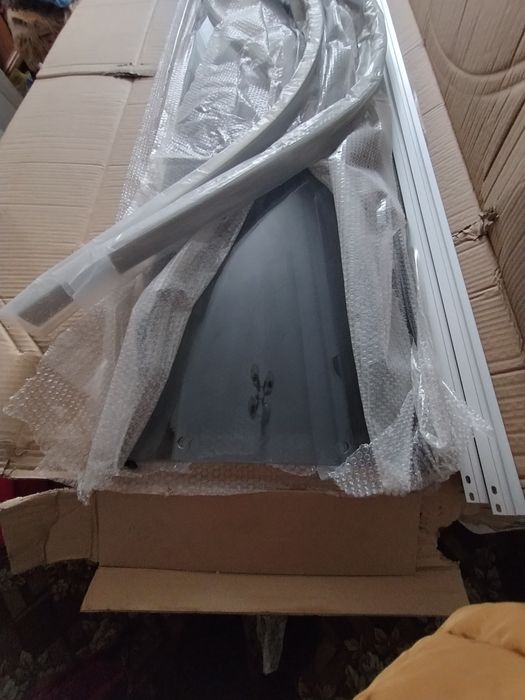 Стіклові двері до душу