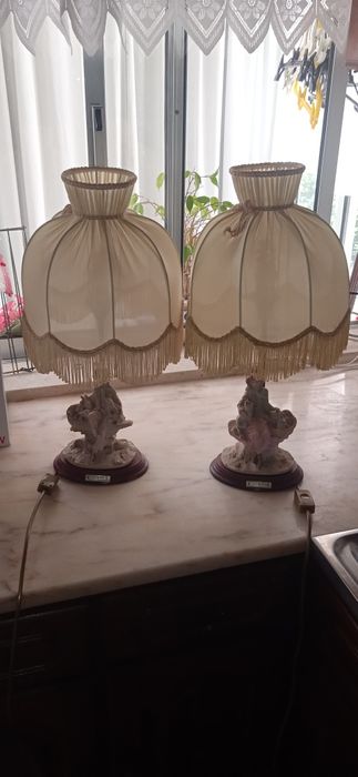 Candeeiros de mesa en porcelana