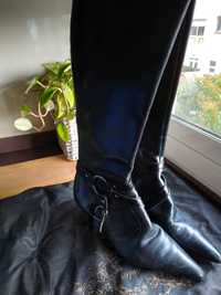 Botas pretas lanidor