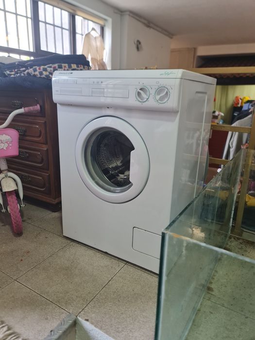 Vendo máquina de lavar roupa