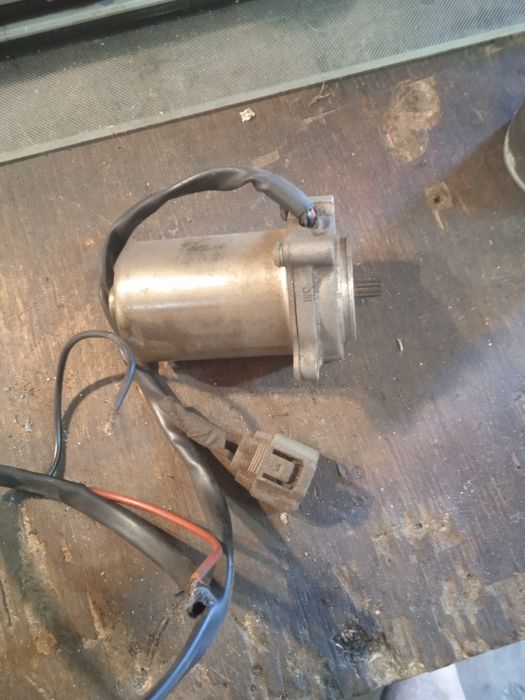 Продам.  стартер