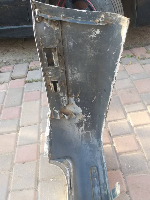 Бампер задній на фольксваген Т5 , б.в.