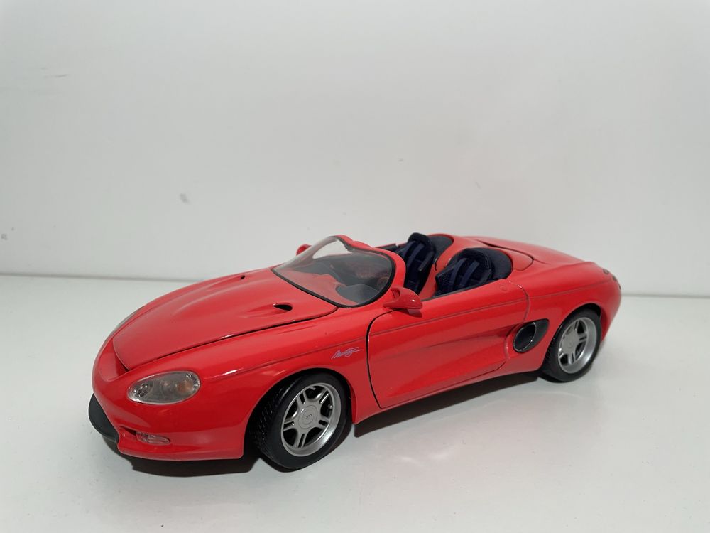 112. Model Ford Mustang Mach 3 1:18 Maisto (nie bburago welly)