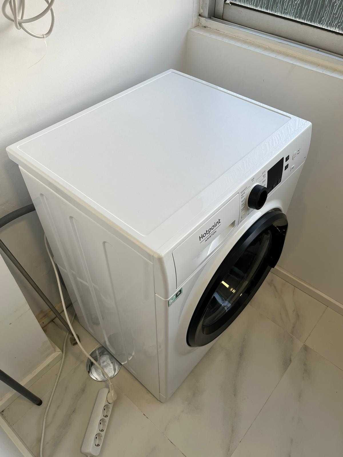 Máquina de lavar roupa Hotpoint Ariston