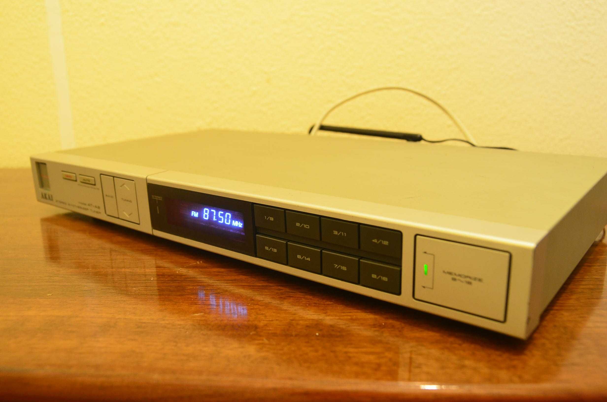 Rádio Akai AT-A2