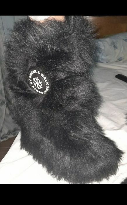Botas de inverno com pêlo Novas 15€