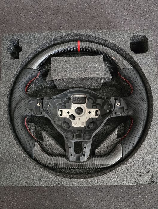 Volante de Fibra de Carbono e Couro Nappa para Volkswagen