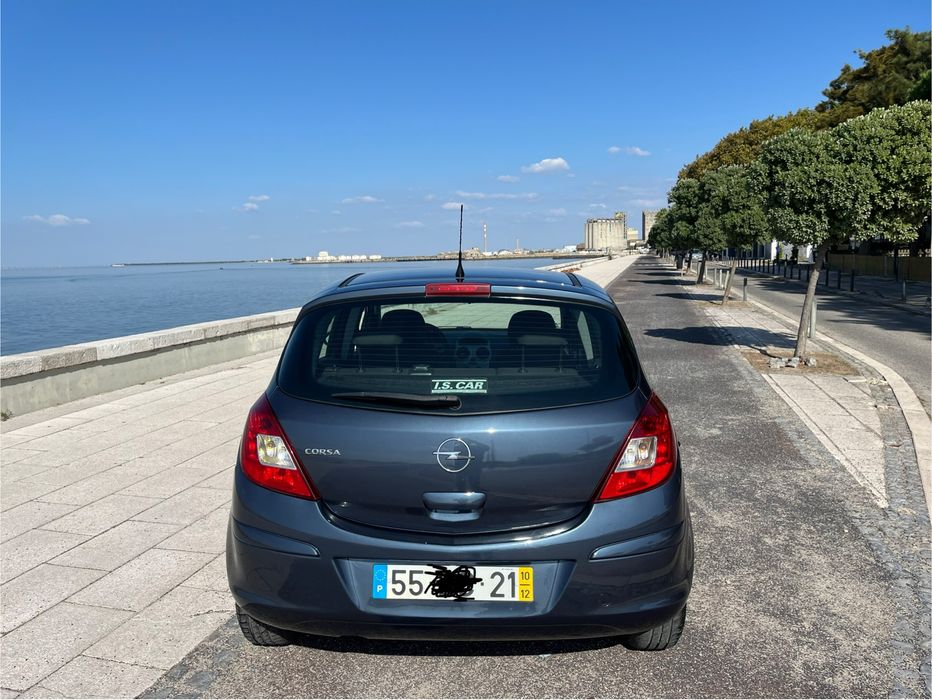 Opel corsa 1.2 enjoy