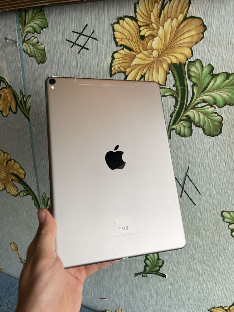 Продам ipad pro 10.5 space gray LTE