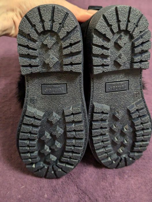 Зимние ботинки,зимові черевики,уггі для дівчинки