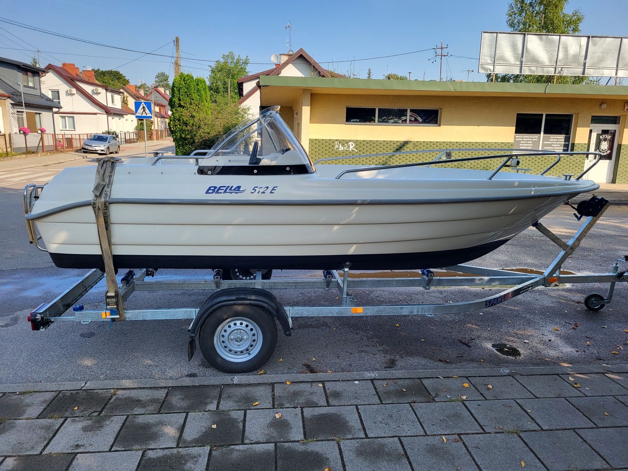 Lodz lodka motorowka Bella 512e Open bayliner quicksilver searay balt