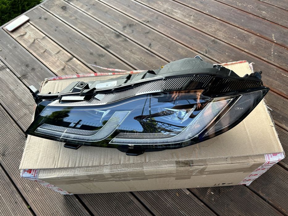 Reflektor jaguar xf x260 MK83-13W030-BC