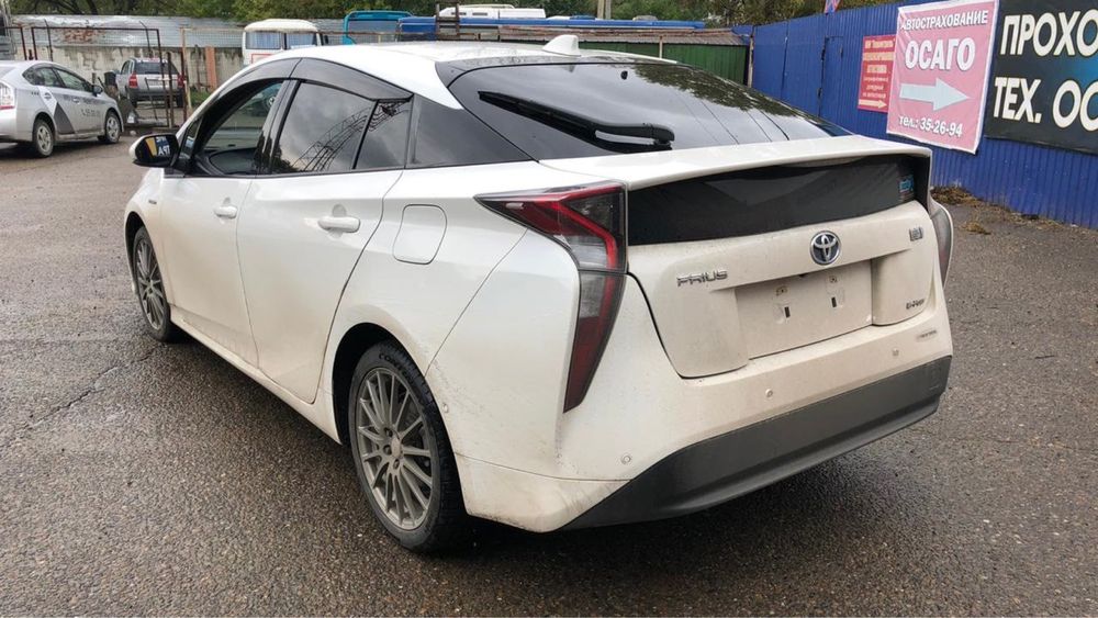 Разборка toyota prius 30/35/plug in/ 50 тойота приус 30/ 50 плагин