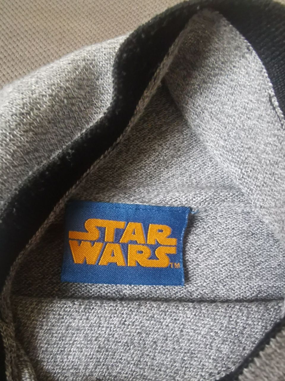 Sweter chłopięcy Star Wars 104-110cm