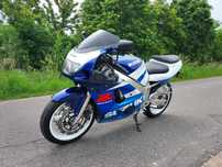 Suzuki GSX-R 600 SRAD 1997r