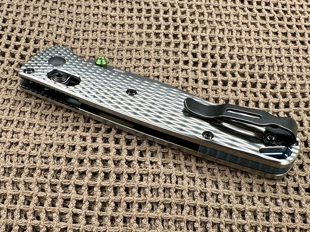 Ніж Benchmade Bugout 535 Titanium S30V